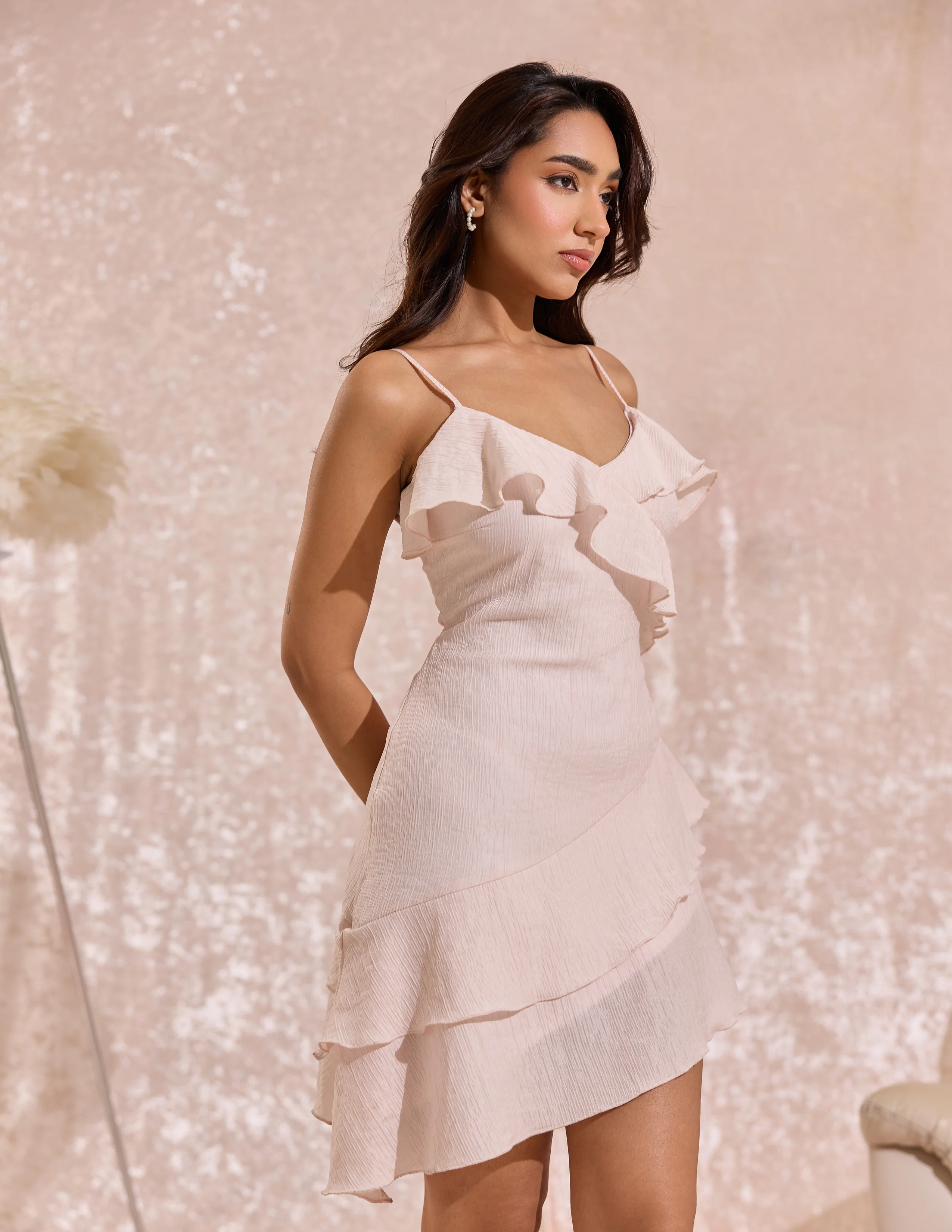 Asymetrical Frill Detailed Mini Dress - Image 4