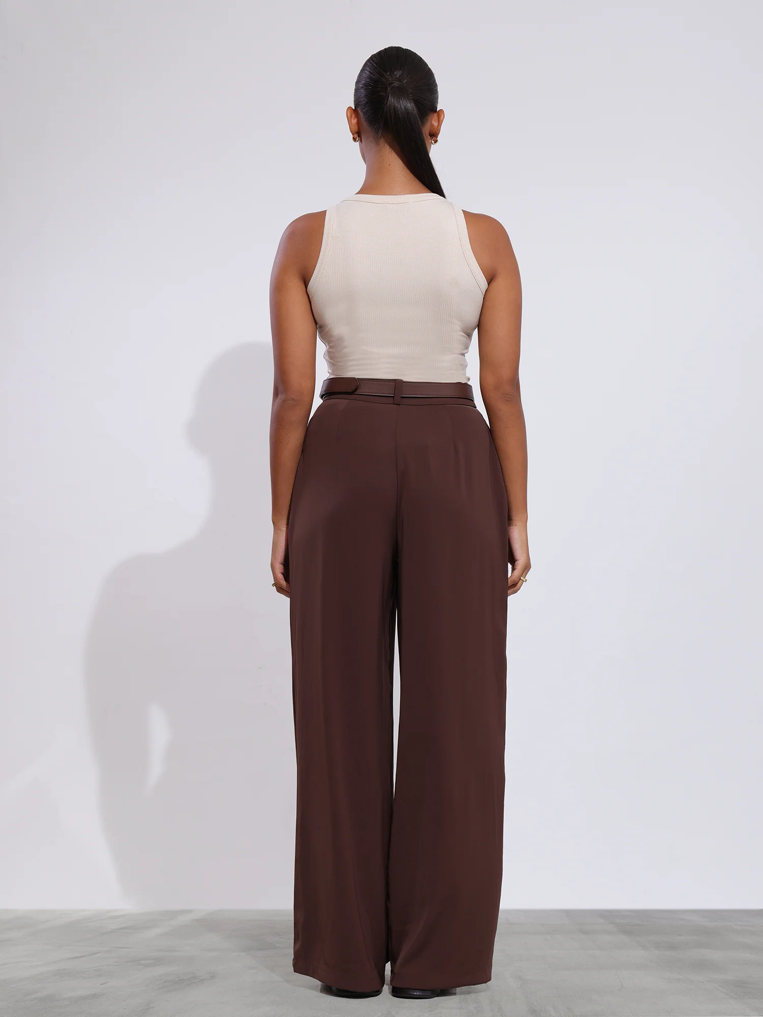 Beck High Neck Sleeveless Crop Top - Image 3