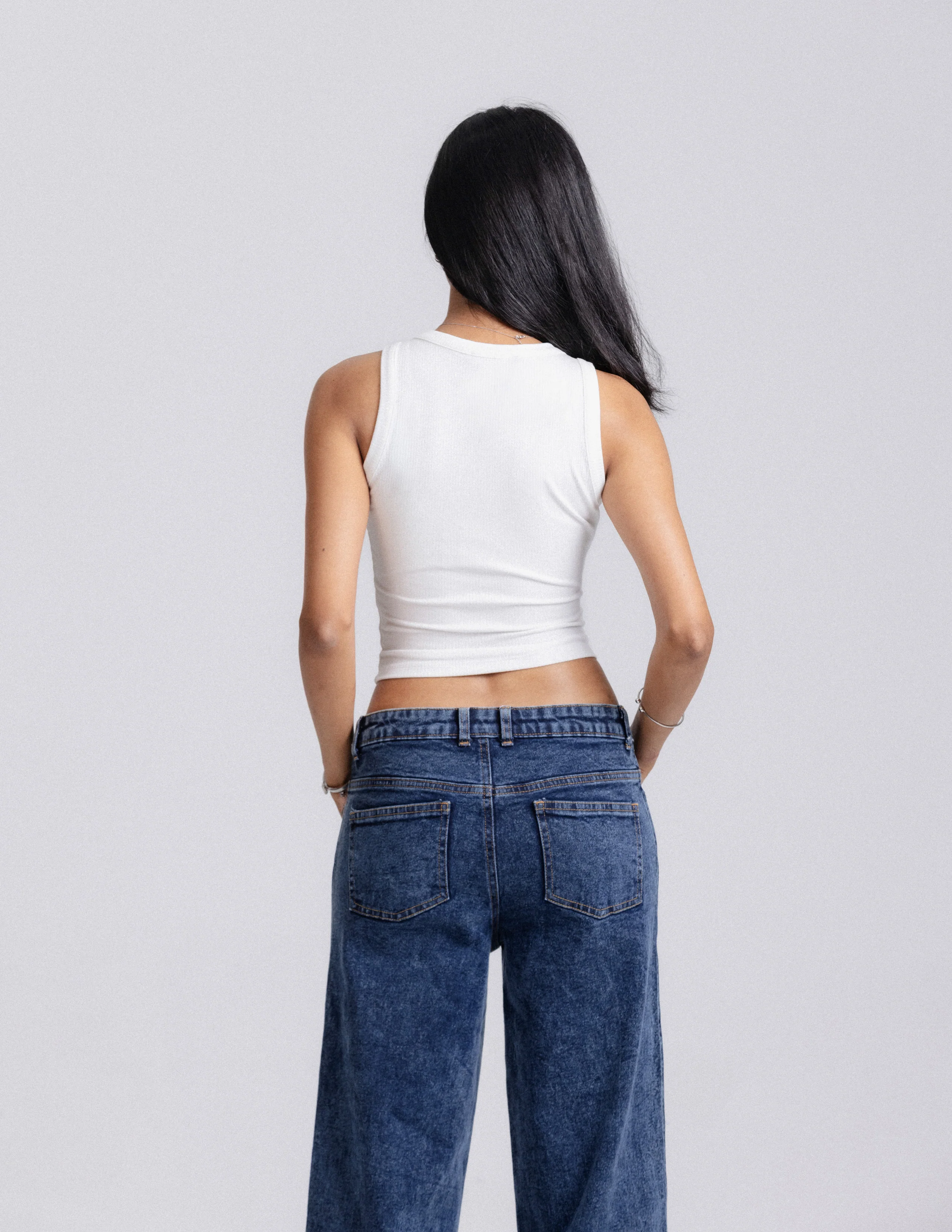 Beck High Neck Sleeveless Fitted Top - Image 3