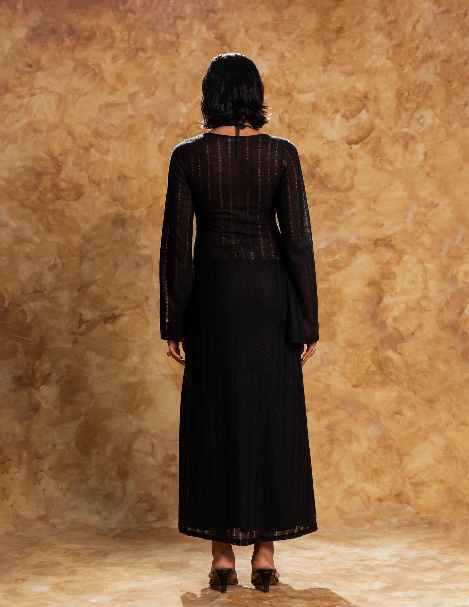 Bell Sleeved Cut Out Detailed Maxi Dress - Image 3