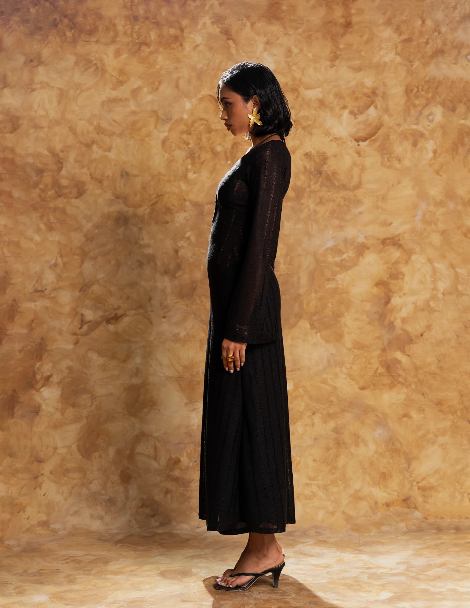 Bell Sleeved Cut Out Detailed Maxi Dress - Image 4