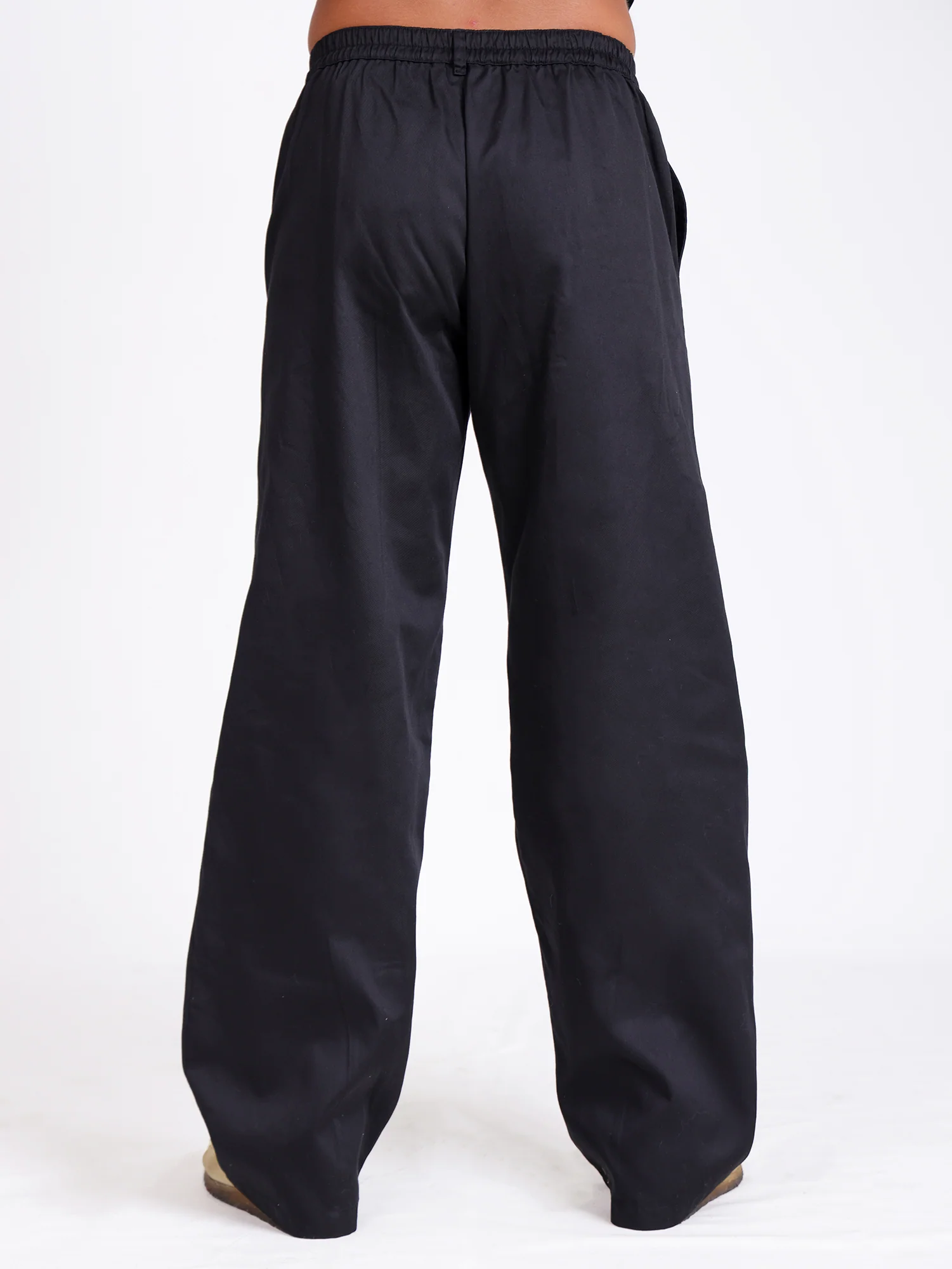 Binding detailed men's pant - Image 4