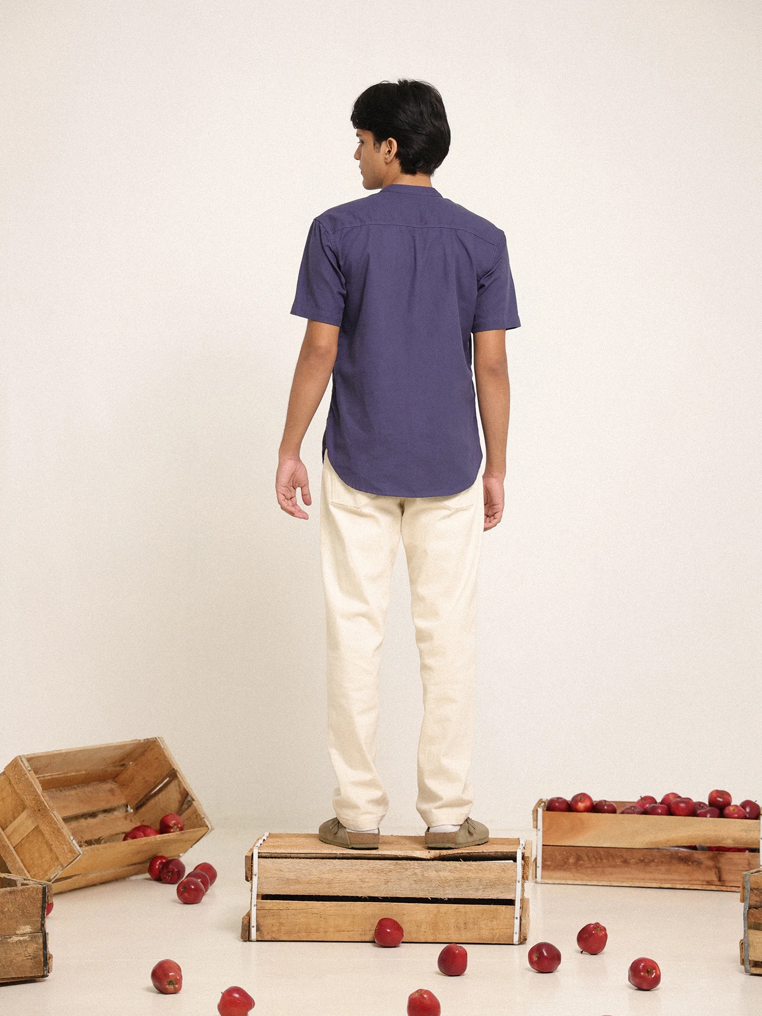 Chinese collar detailed regular fit shirt - Image 4