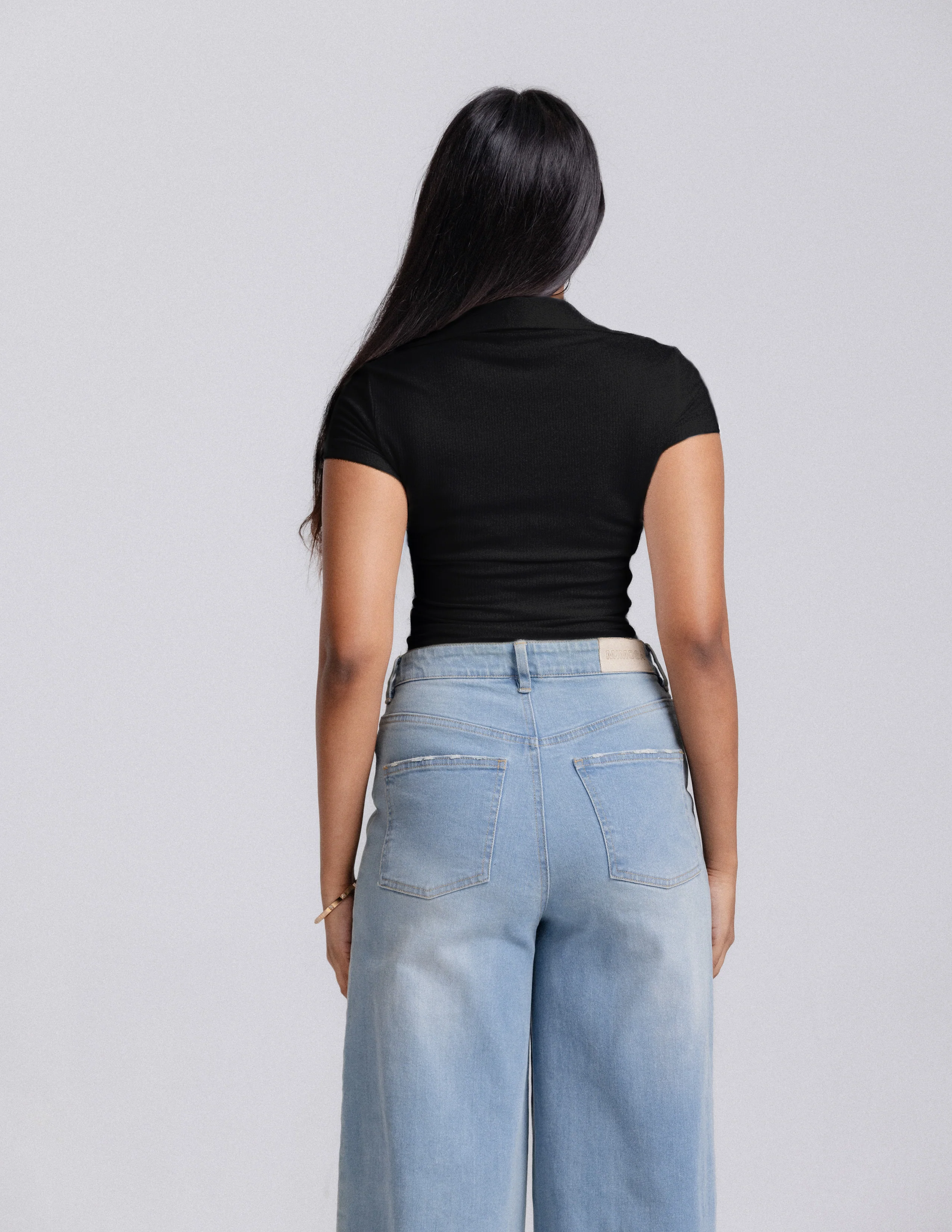Chole Collar Detailed Short Sleeved Fitted Top - Image 3