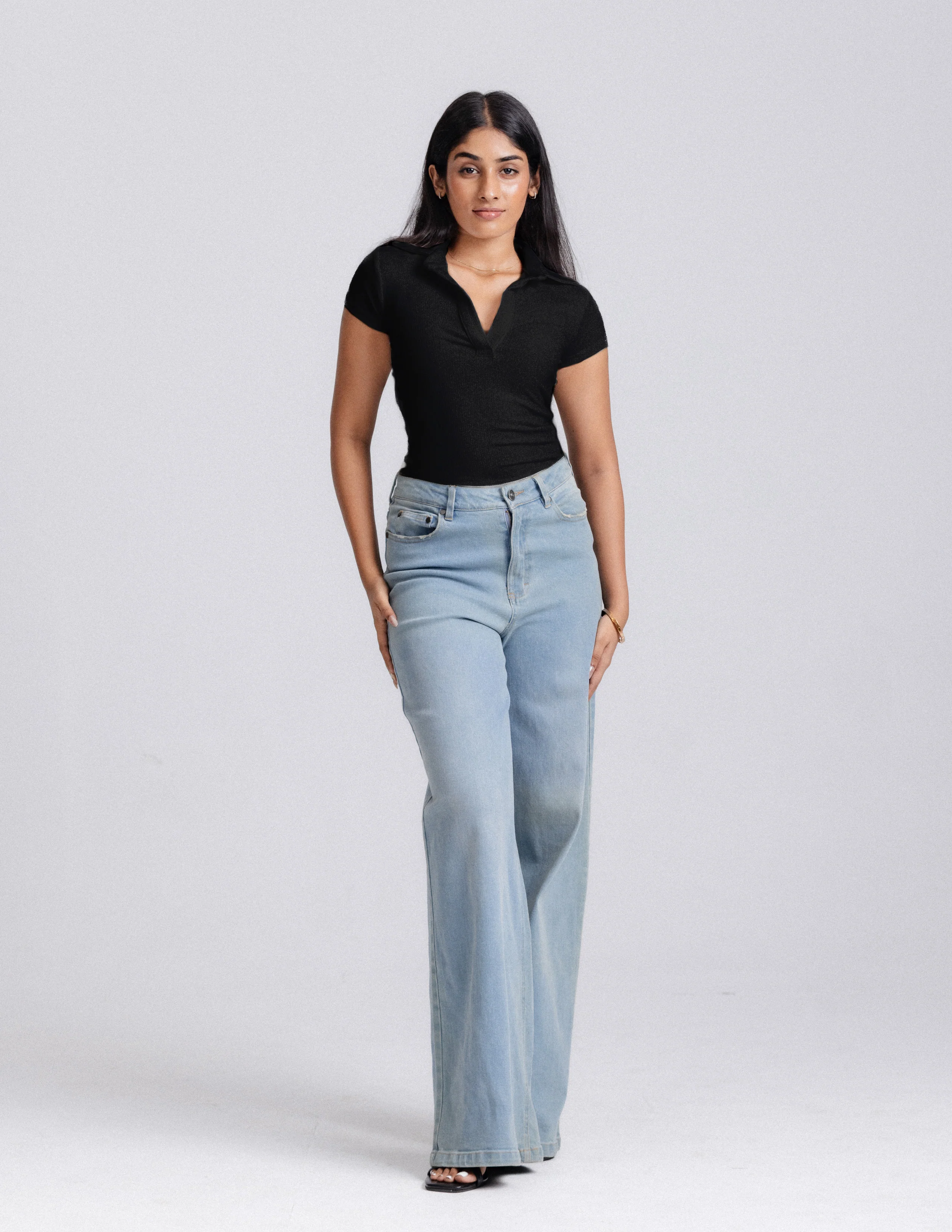Chole Collar Detailed Short Sleeved Fitted Top - Image 4