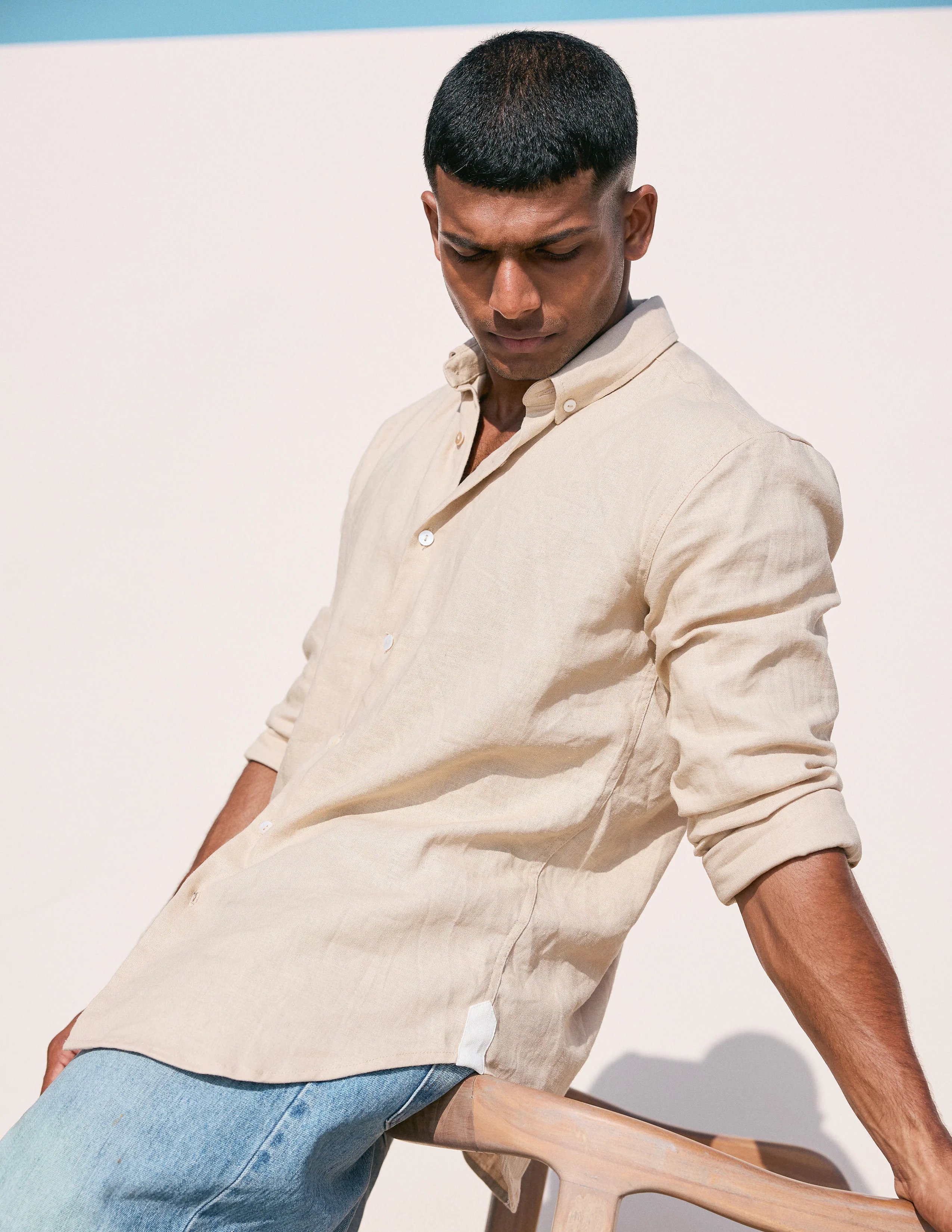 Contrast tab detail shirt - Image 4