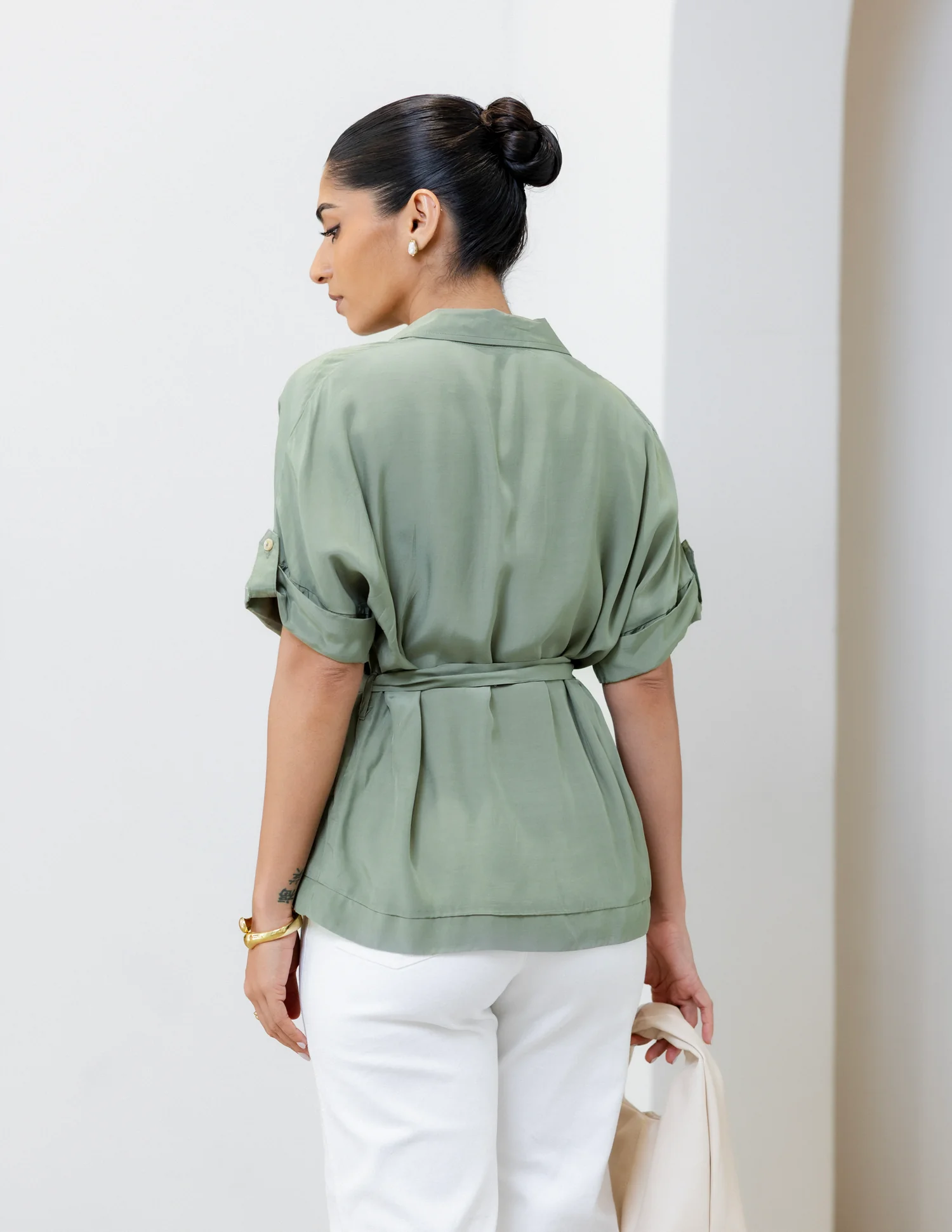 Double Pocket Detail Tie Up Shirt - Image 3