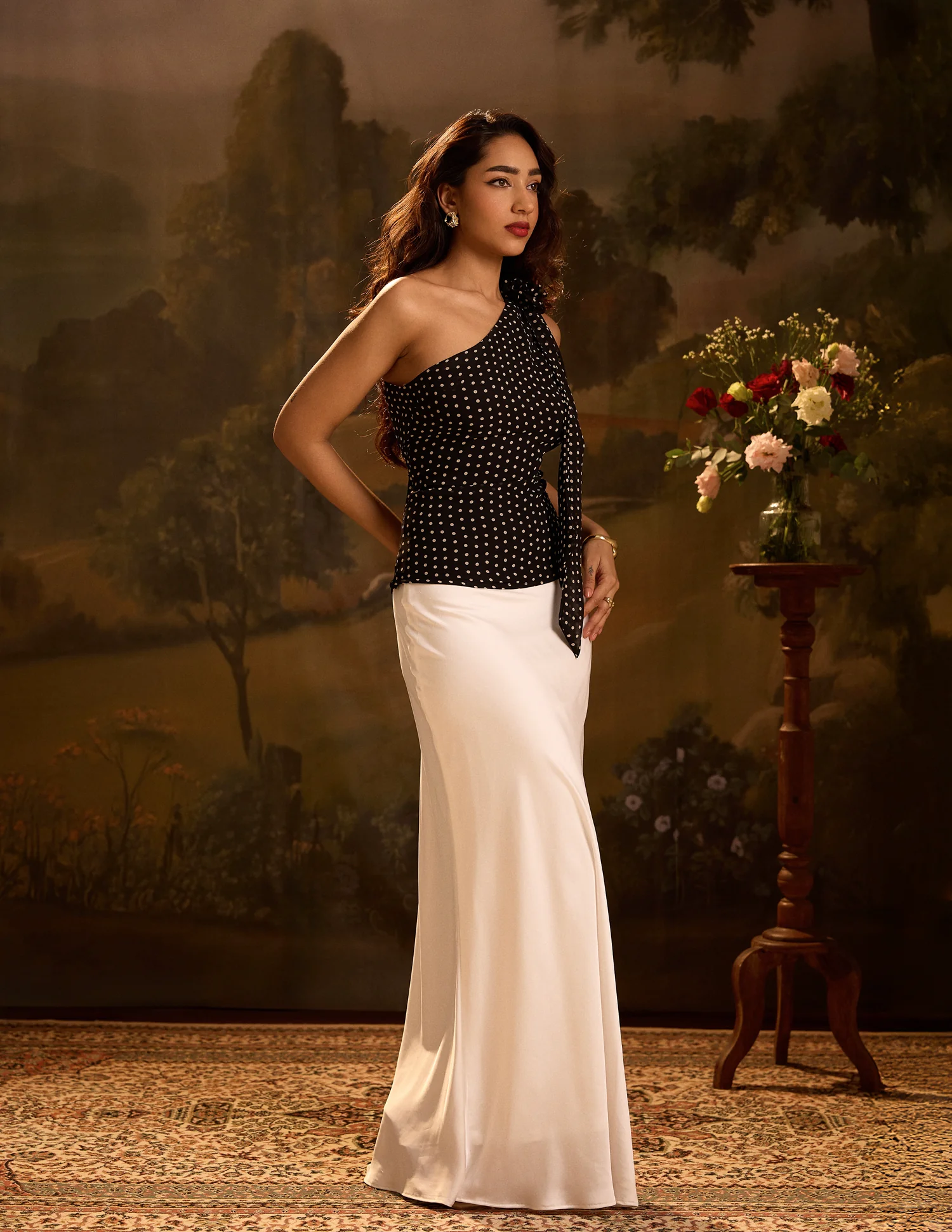 Flower Detail One Shoulder Top - Image 4
