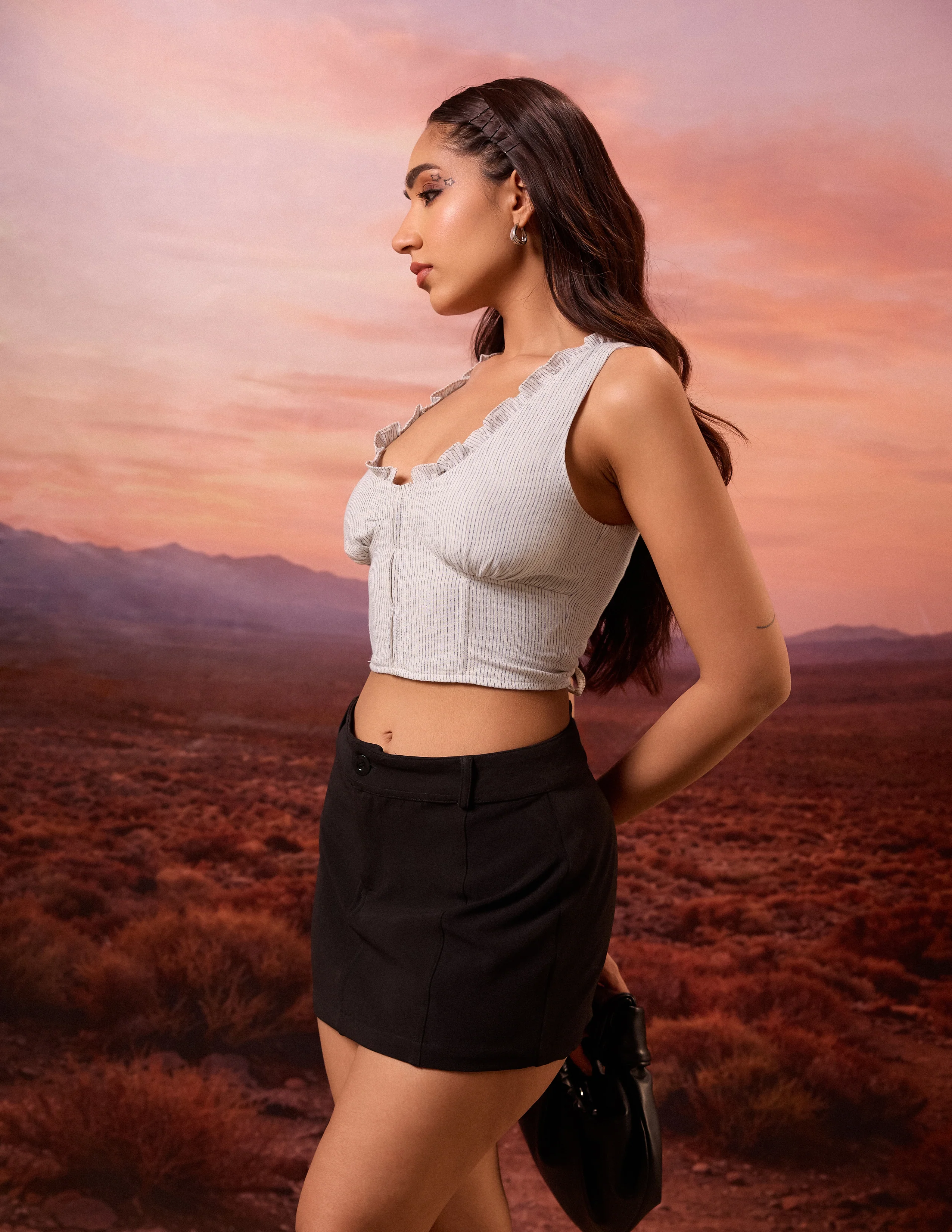Frill Detailed Back Tie Up Top - Image 3