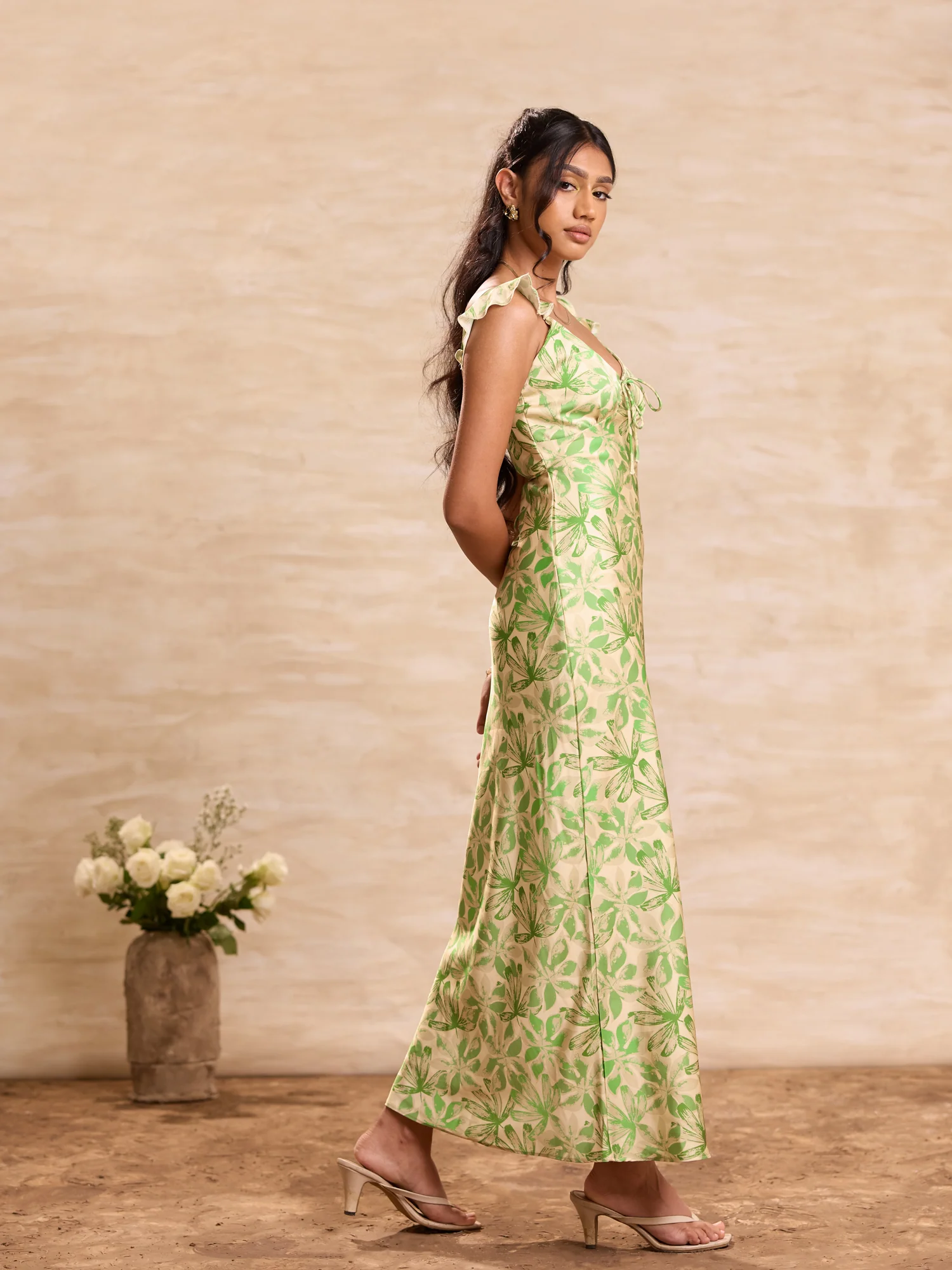 Frill Detailed Printed Maxi Dress - Image 4