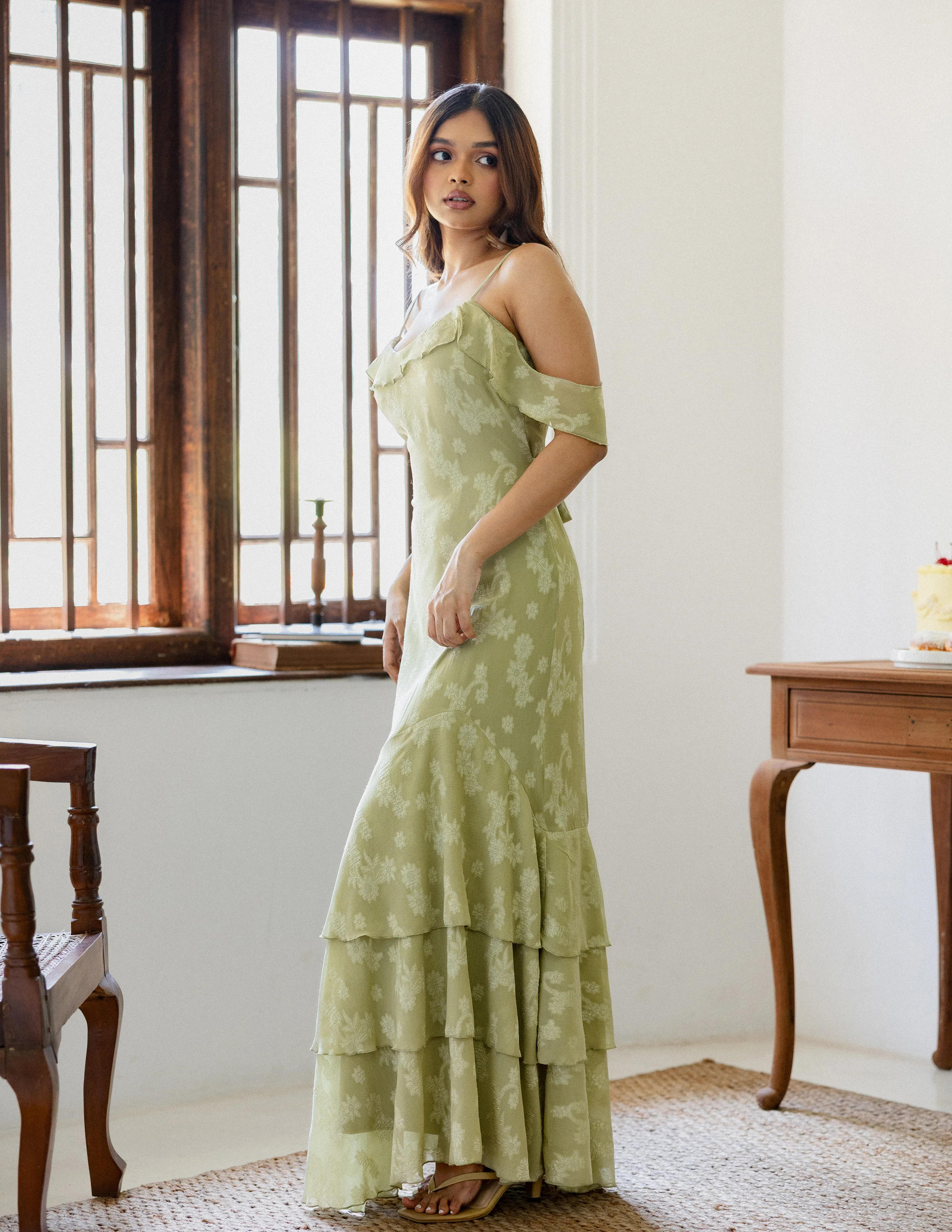 Frill Detailed Sleeveless Maxi Dress - Image 3