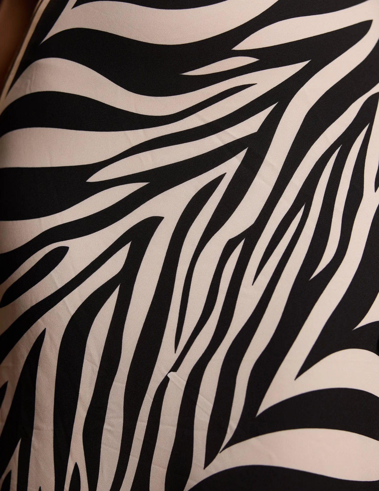 Front Cowl Neck Printed Maxi Dress - Image 2