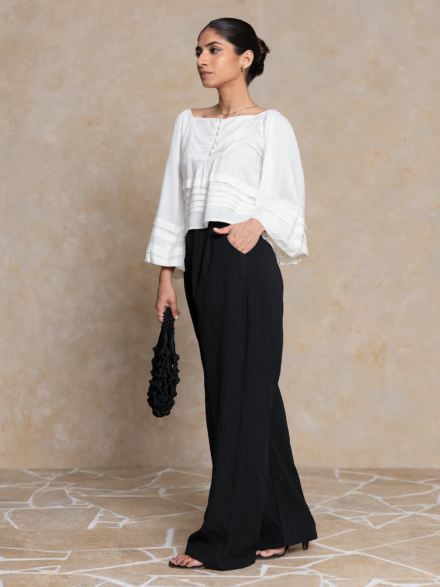 Front Pleated Loose Fit Wide Leg Pant - Image 3