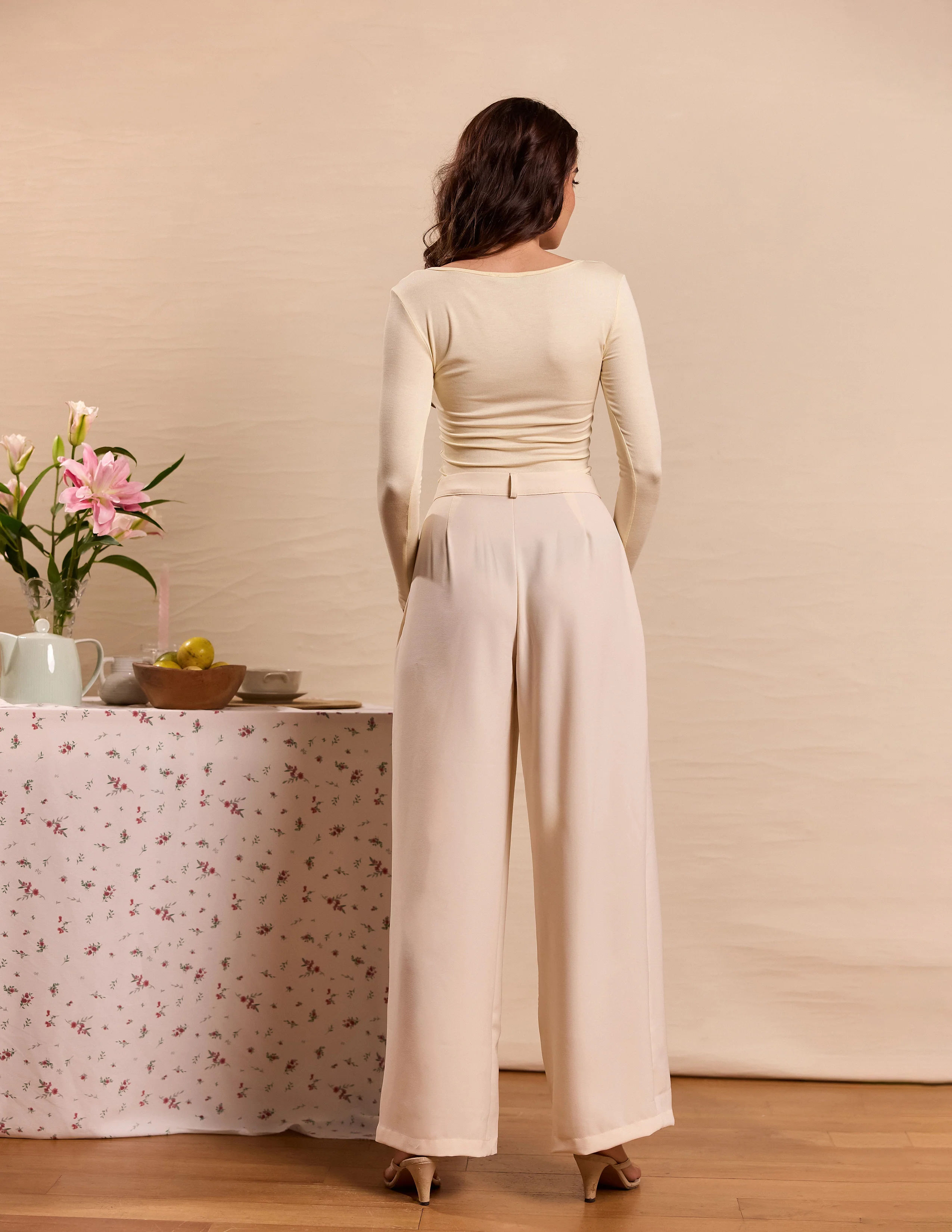 Front Pleated Wide Leg Pant - Image 3
