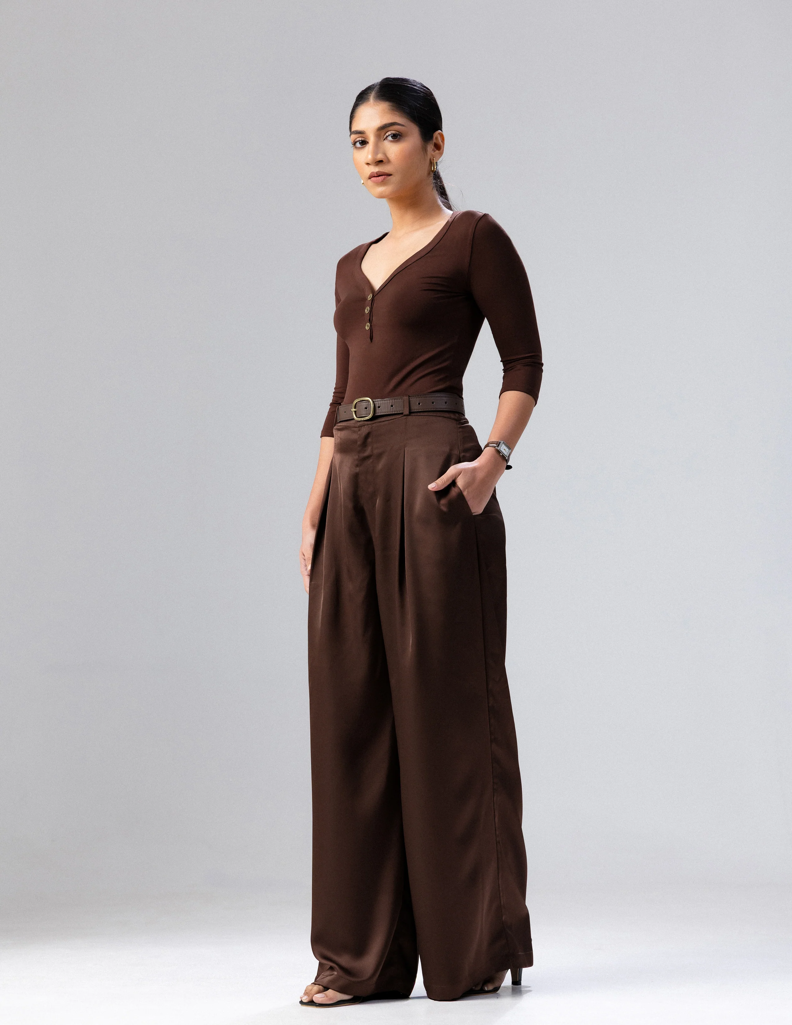 Front Pleated Wide Leg Pant - Image 5