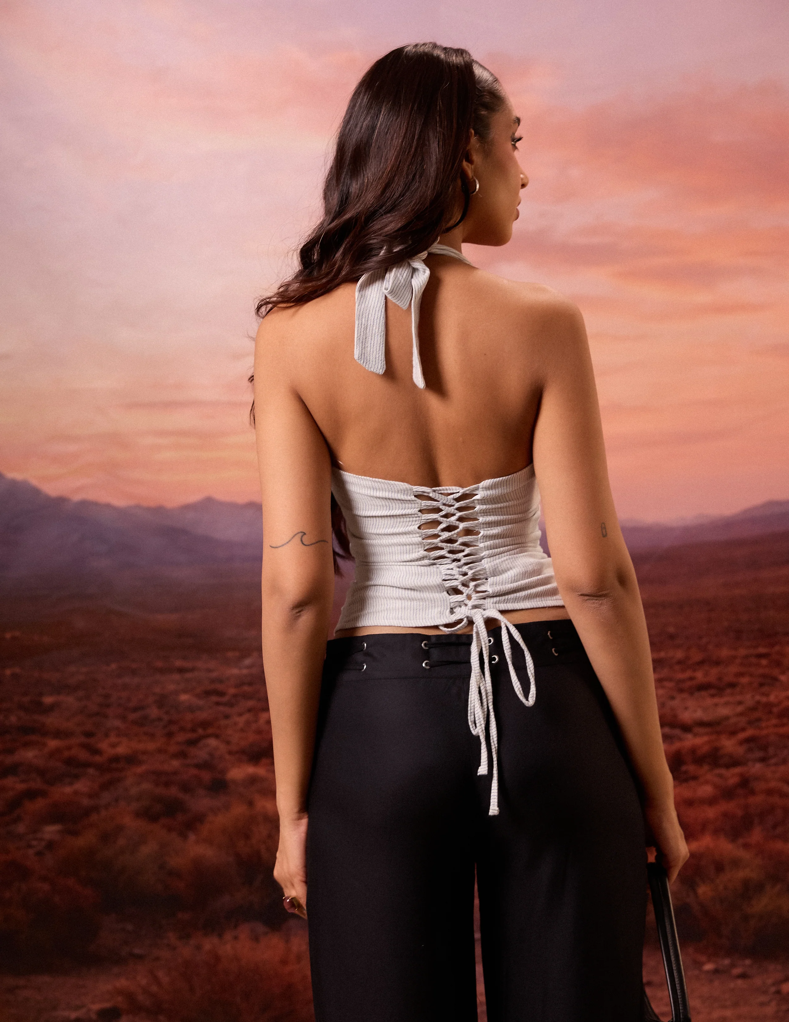 Front Ruched Back Tie Up Top - Image 4