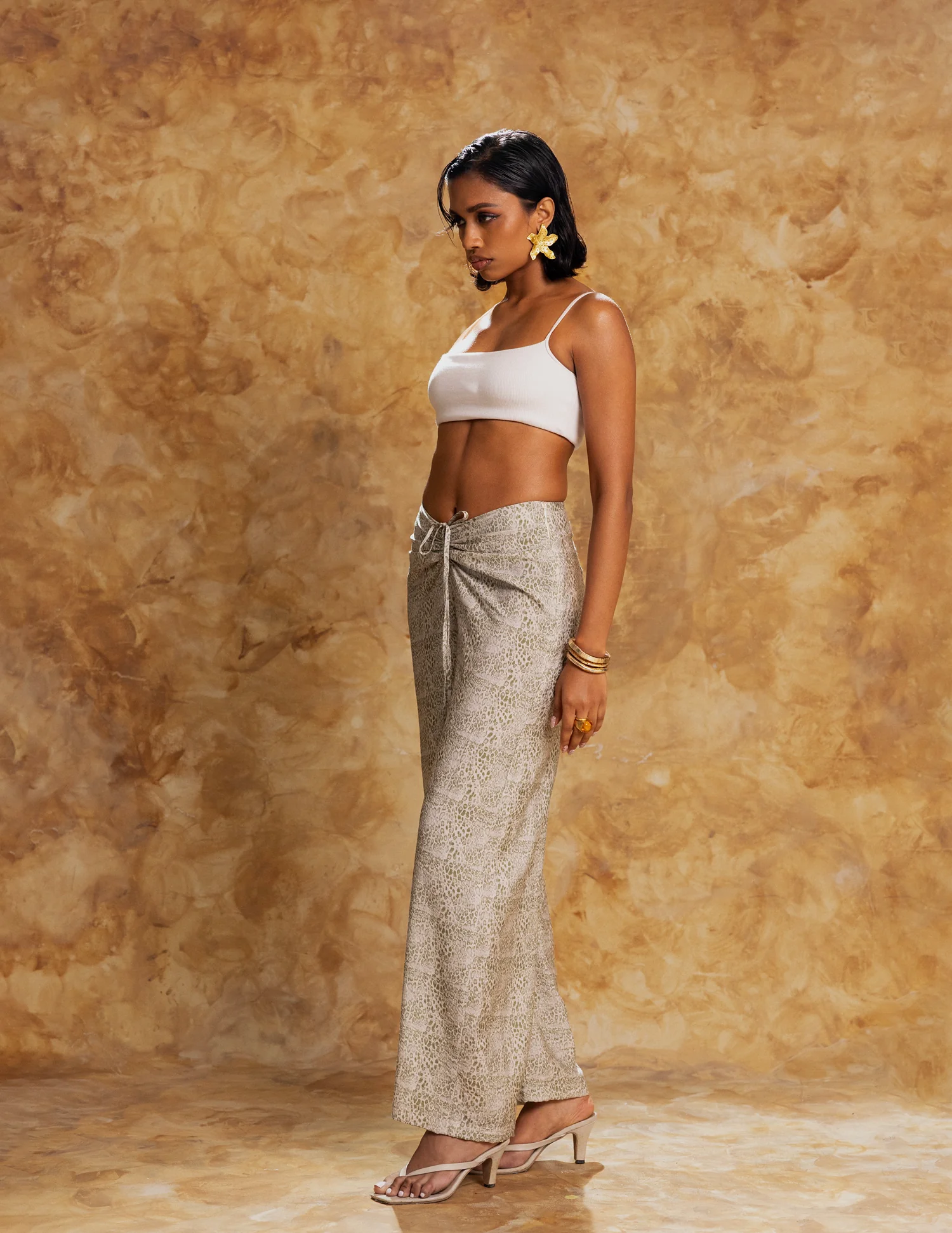 Front Ruched Straight Leg Pant - Image 4