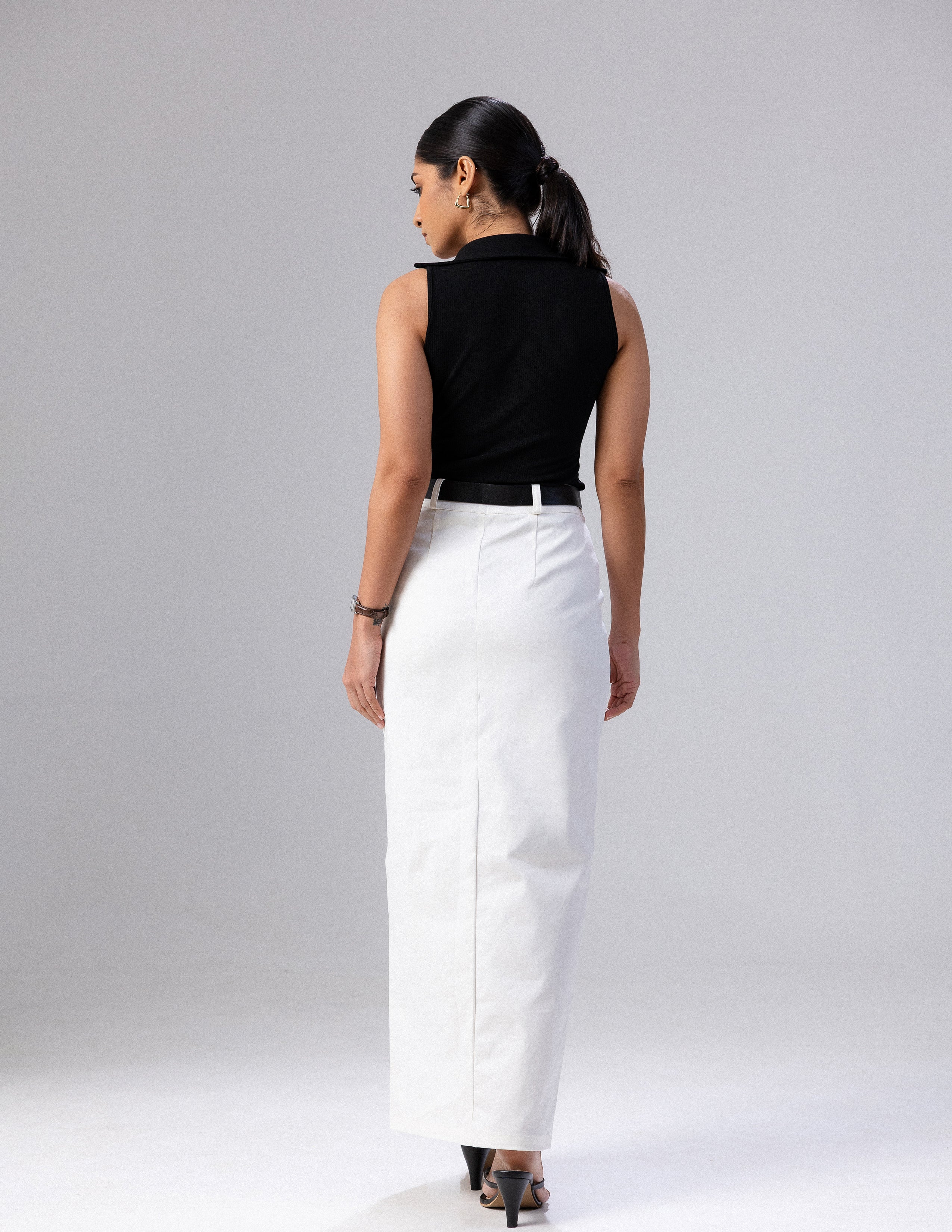 Front Slit Detailed Maxi Skirt - Image 3