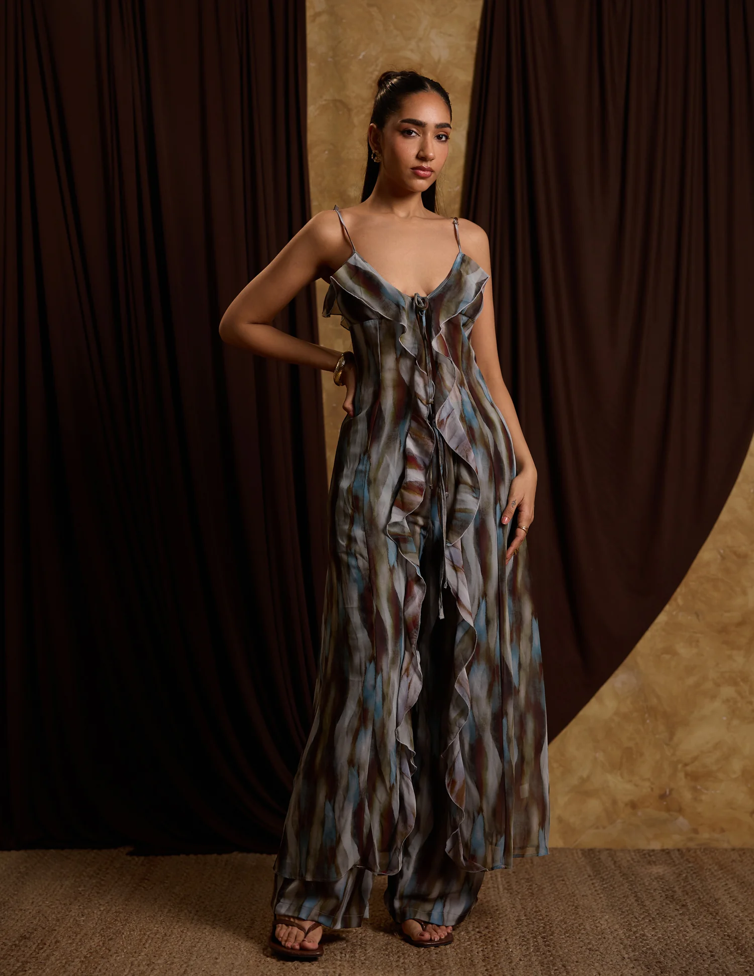 Front Tie Up Frill Detailed Printed Sleeveless Top - Image 6