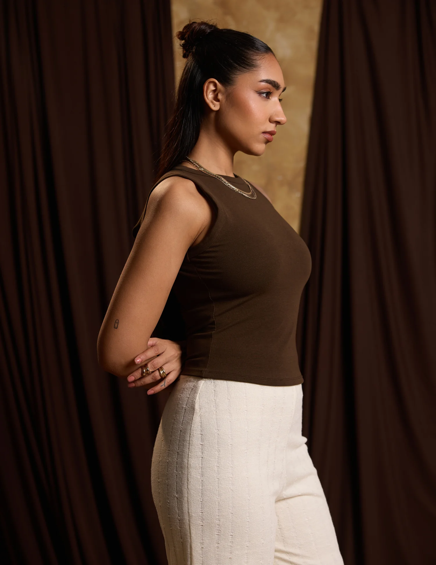 High Neck Sleeveless Fitted Top - Image 4