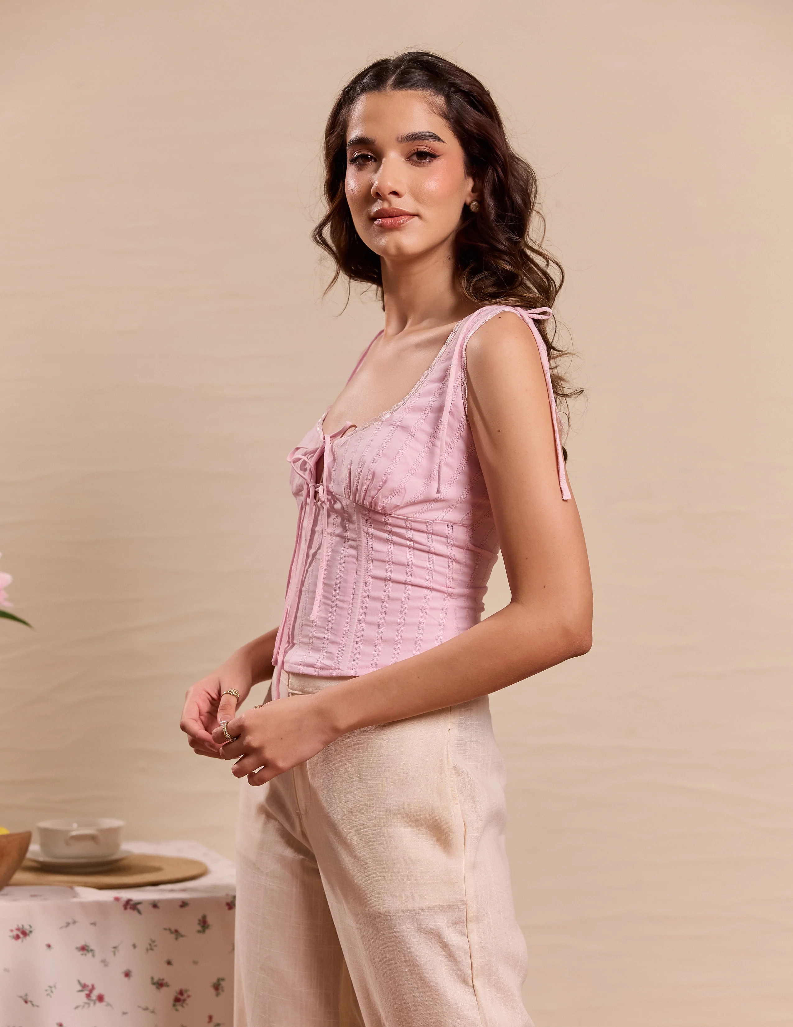 Lace Detailed Front Tie Up Sleeveless Top - Image 3