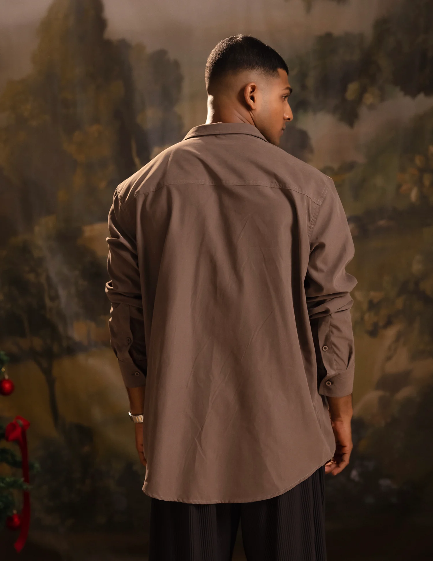 Lower back detail long sleeve shirt - Image 2