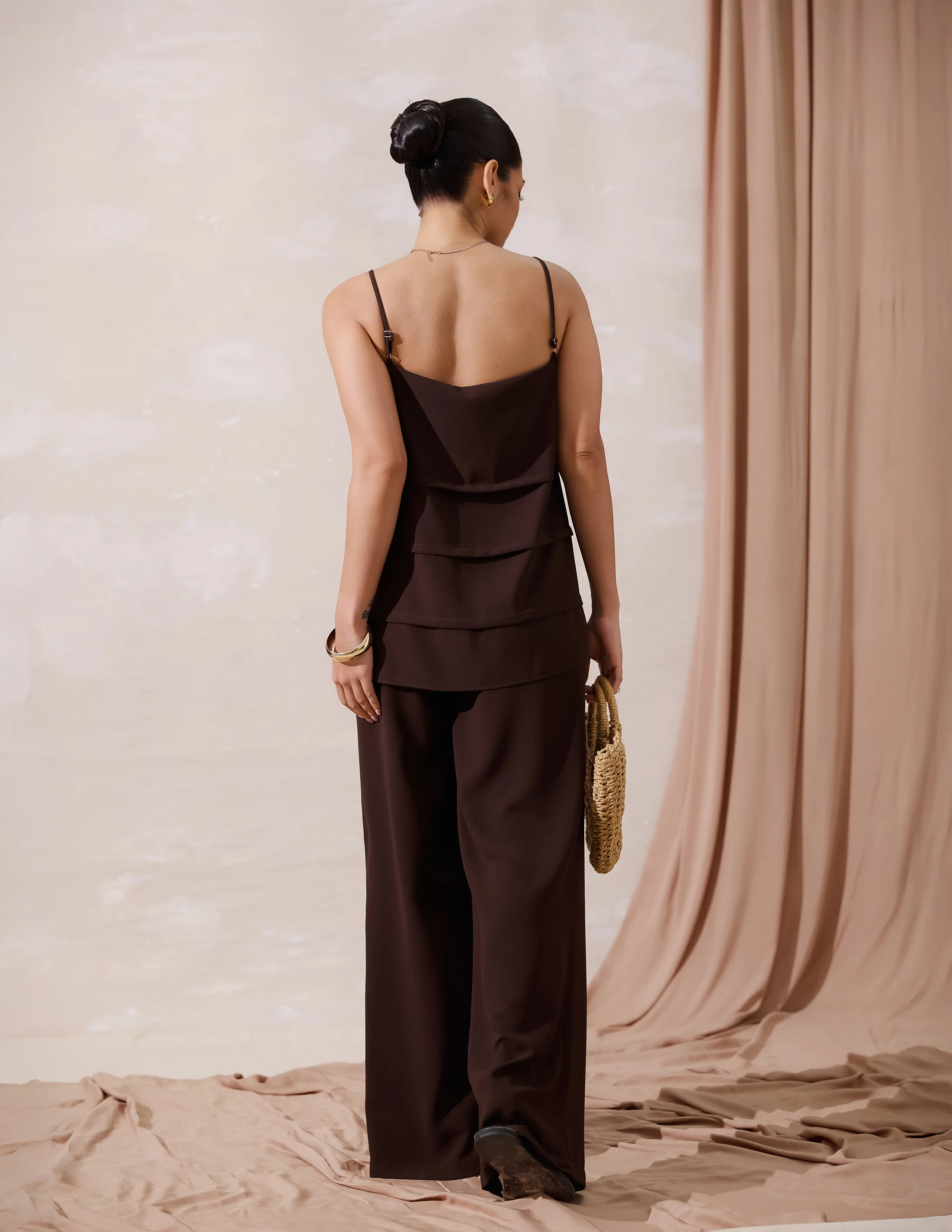 Pin Tuck Detailed Loose Fit Sleeveless Top - Image 4