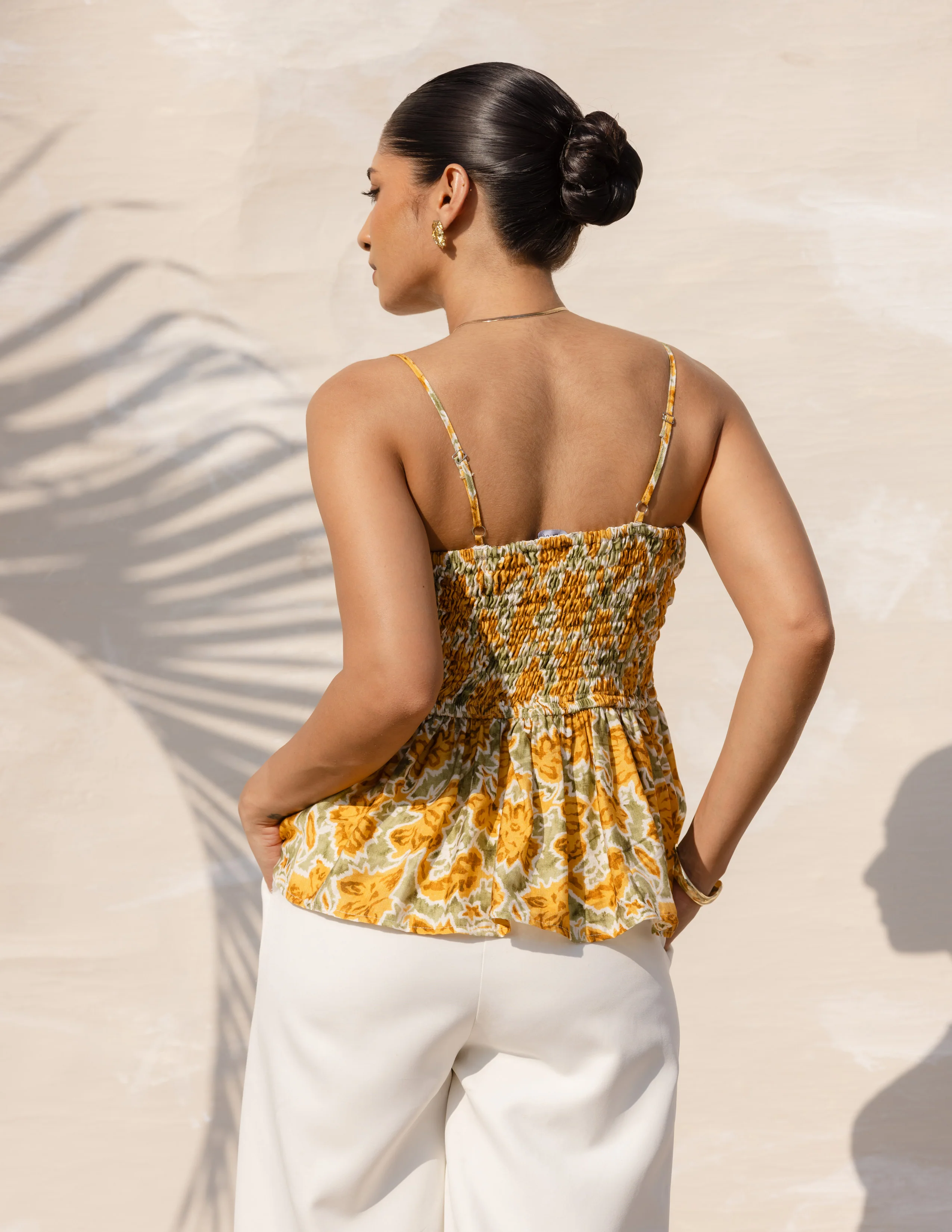 Pin Tuck Detailed Sleeveless Printed Top - Image 4