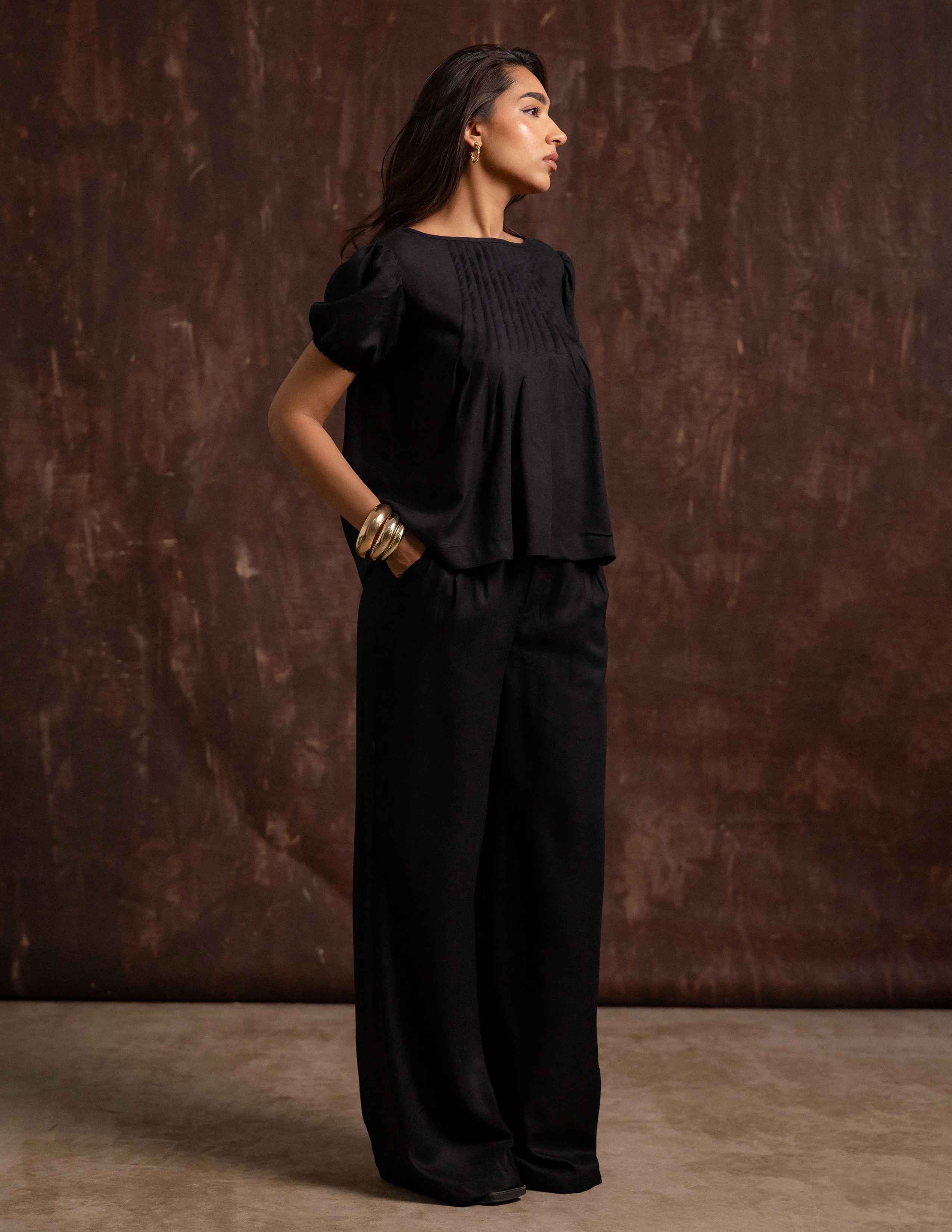 Pintuck Detailed Puff Sleeved Top - Image 3