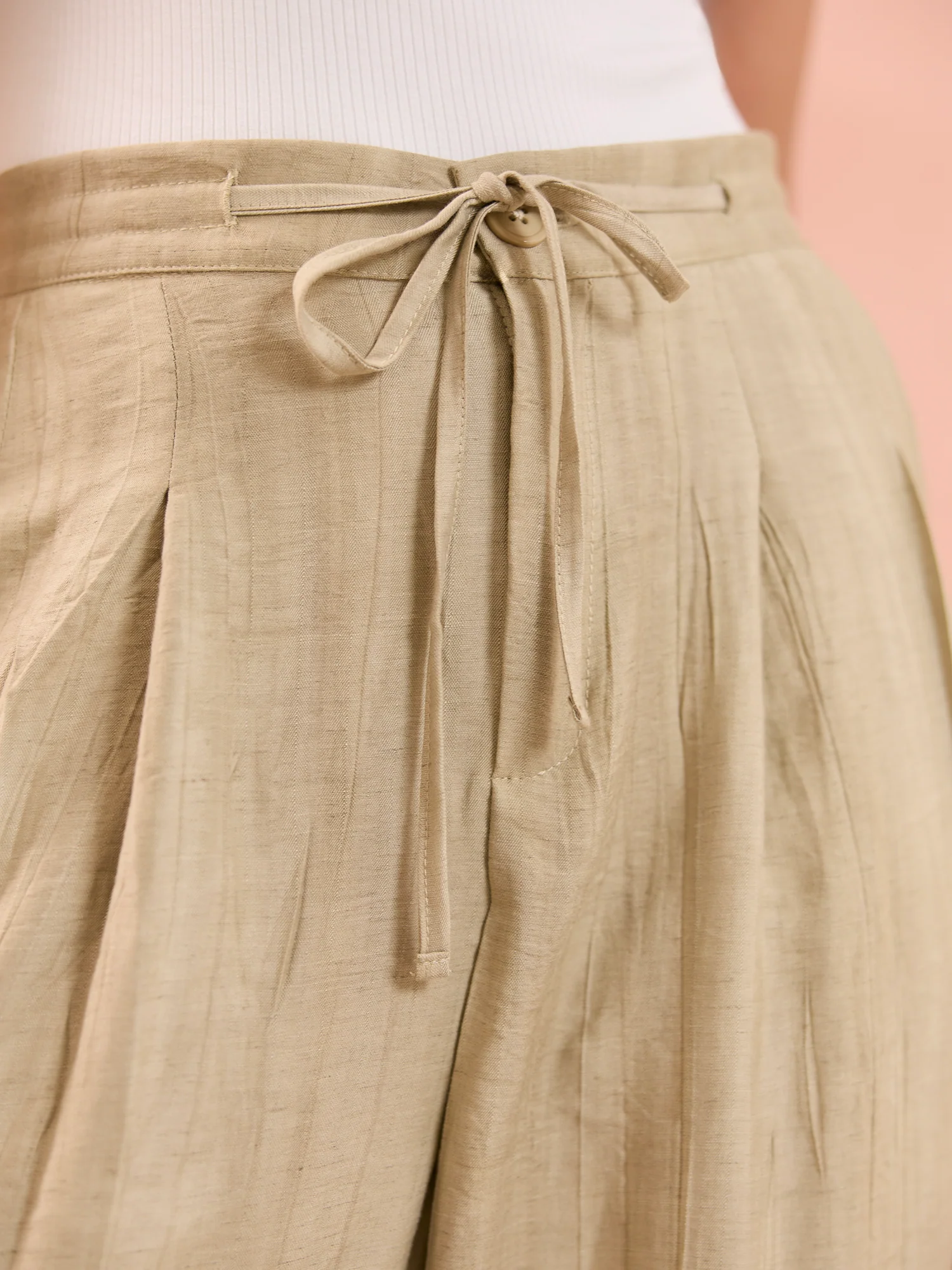 Pleat Detail Wide Leg Pant - Image 2