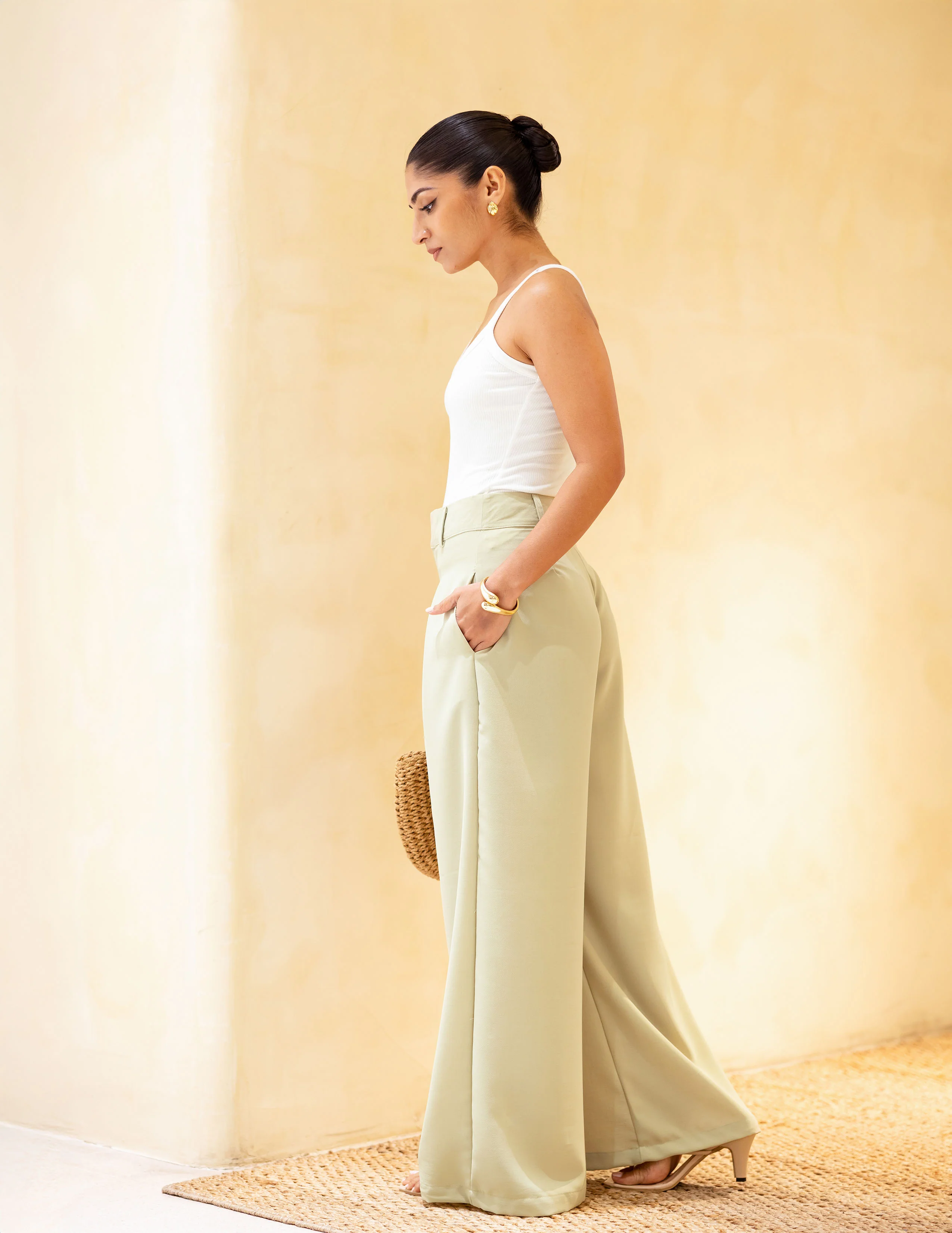 Pleat Detail Wide Leg Pant - Image 4