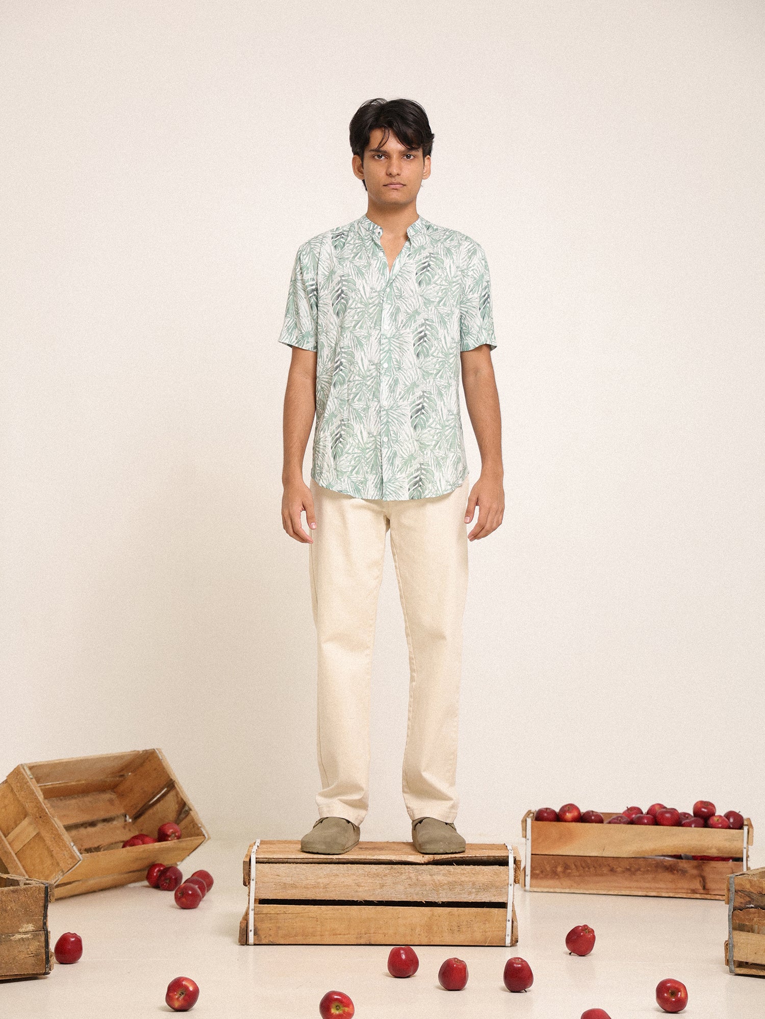 Printed detailed regular fit shirt - Image 4