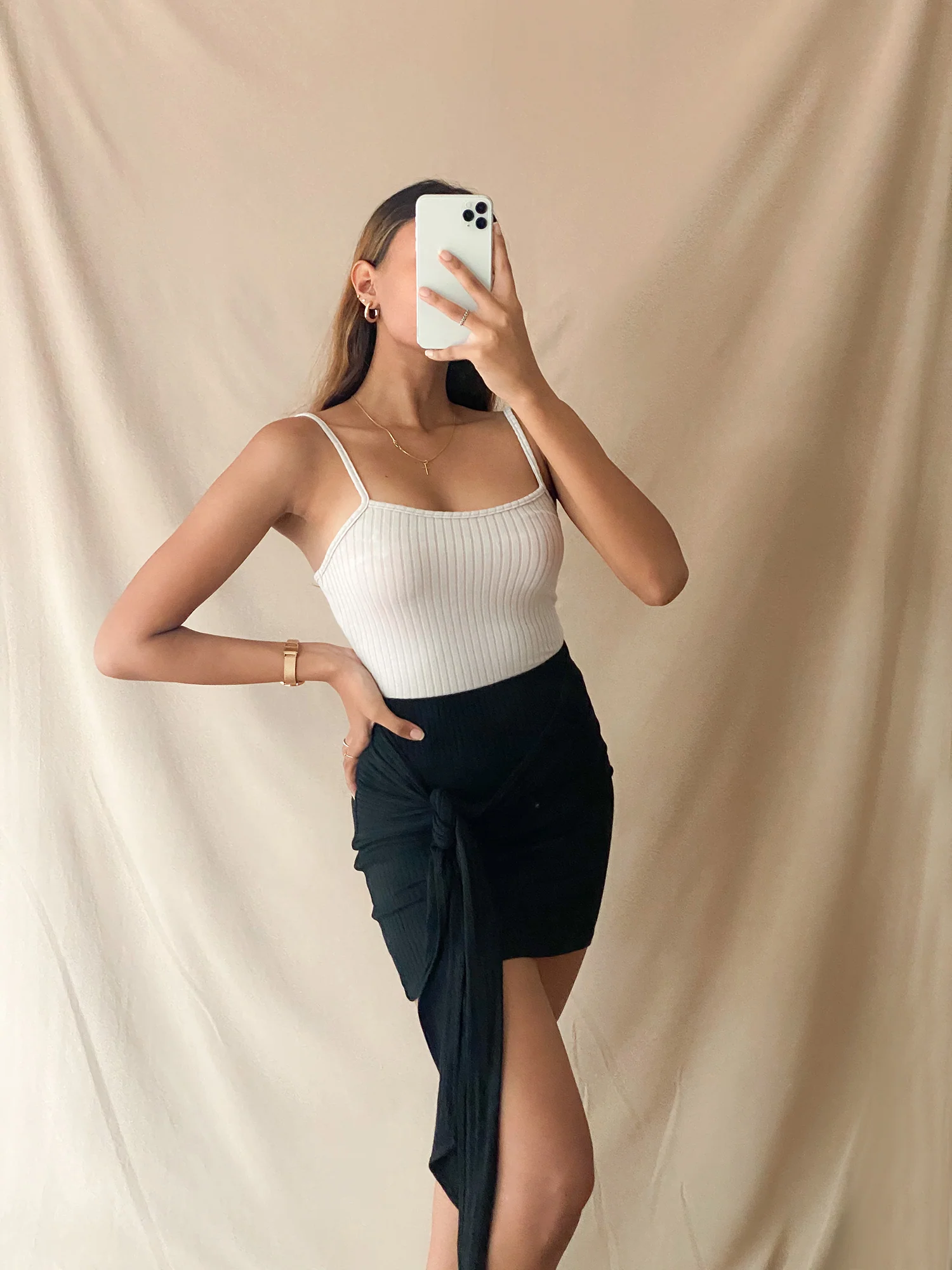 Round  Neck  Bodysuit - Image 7
