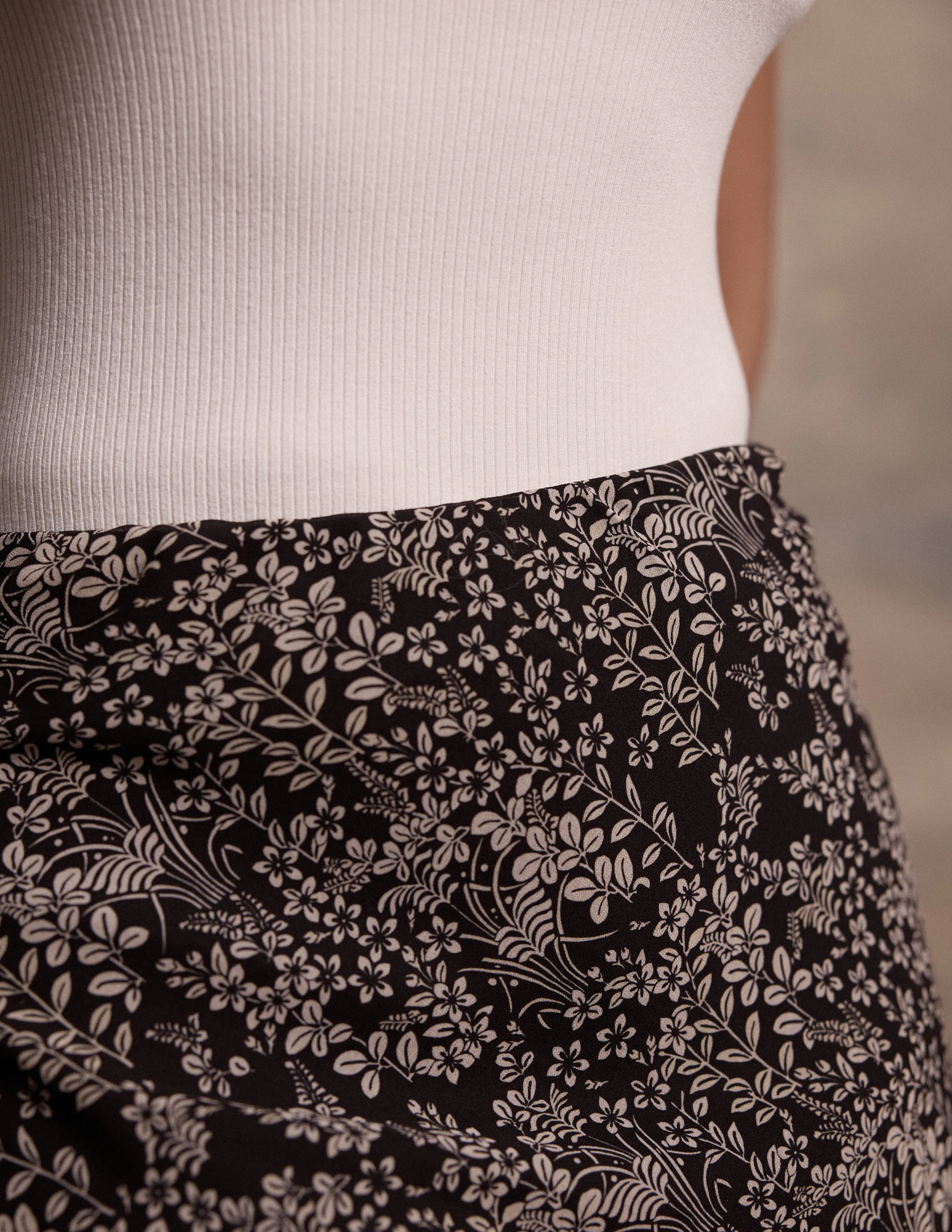 Scoop Neck Basic Top - Image 2