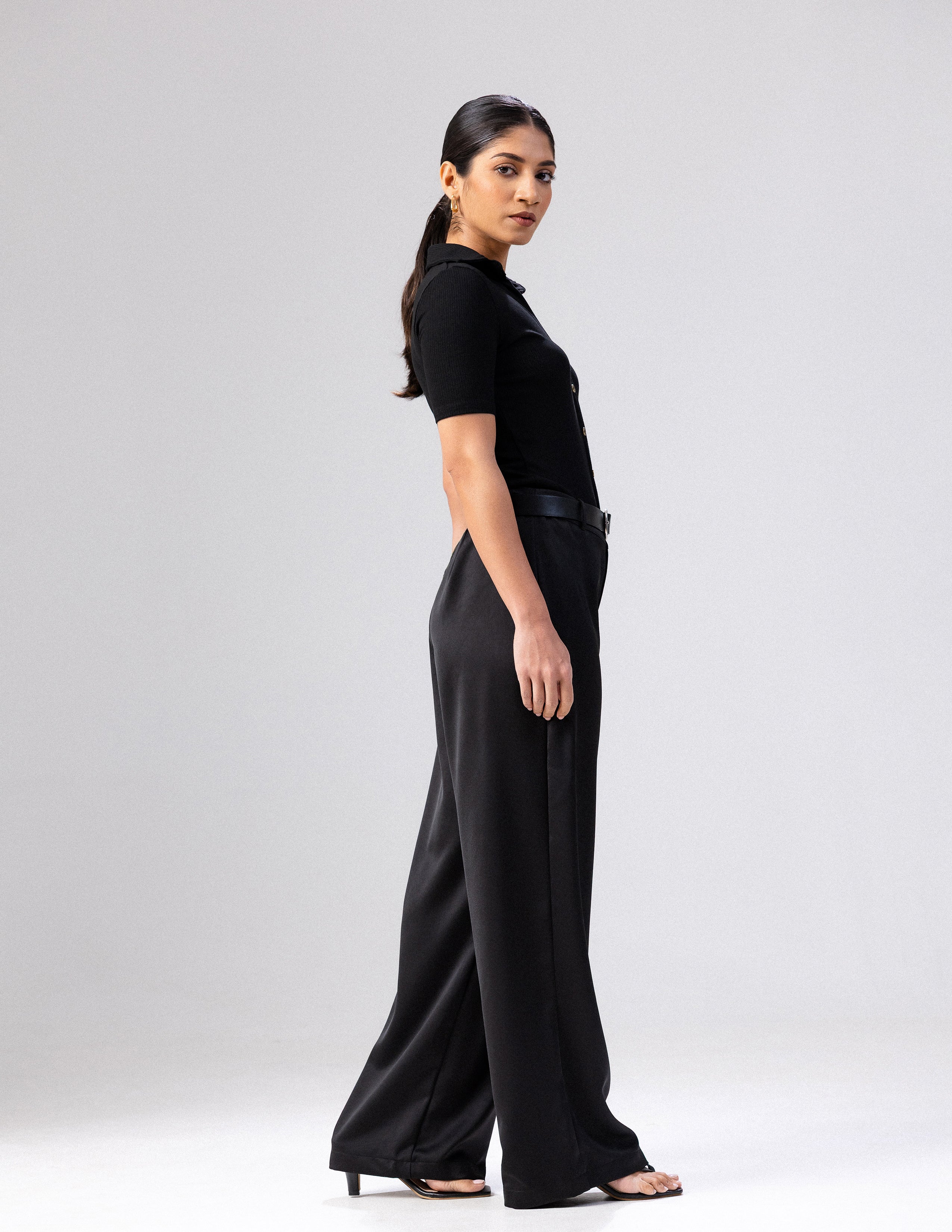 Short Sleeved Collar Detailed Top - Image 4