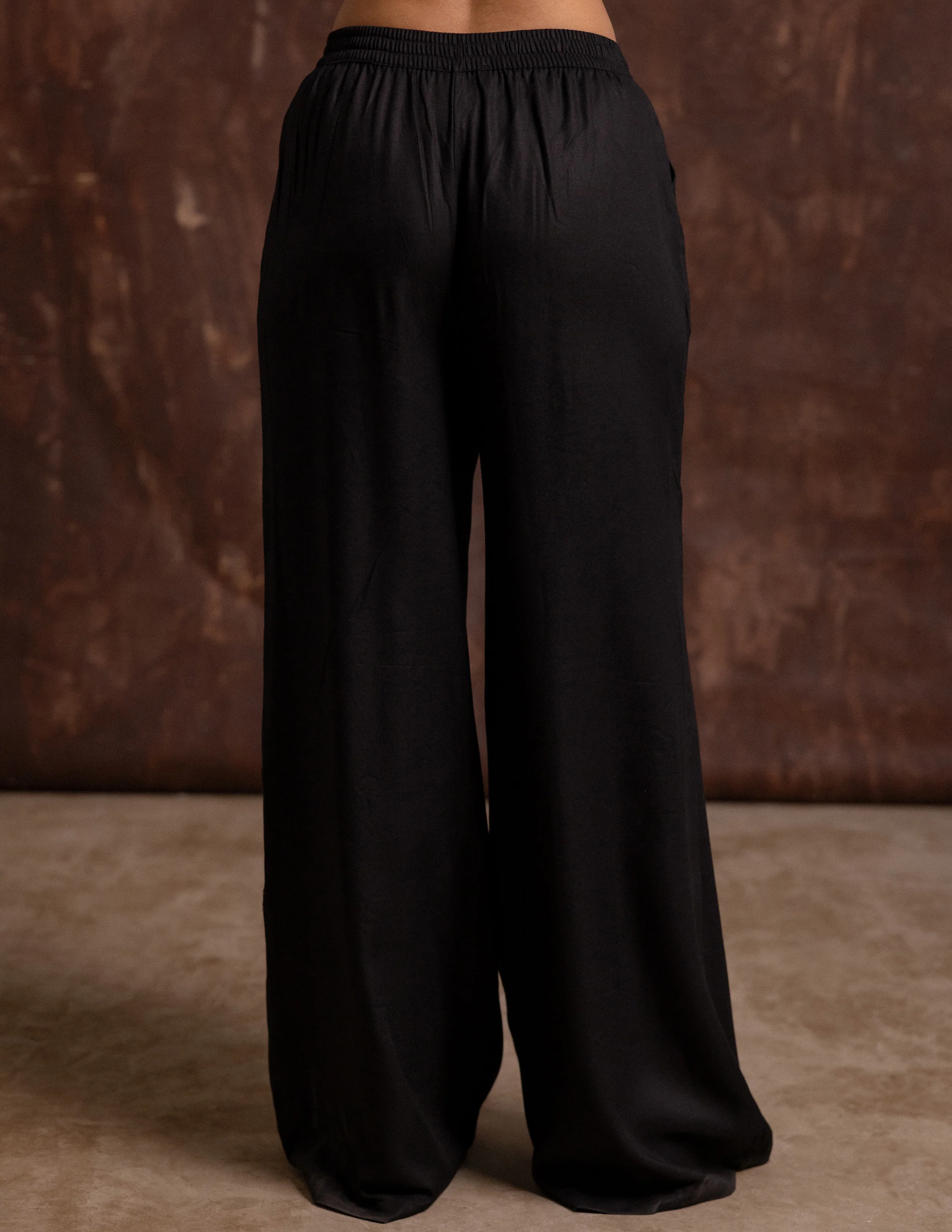 Tie Up Detailed Wide Leg Pant - Image 4